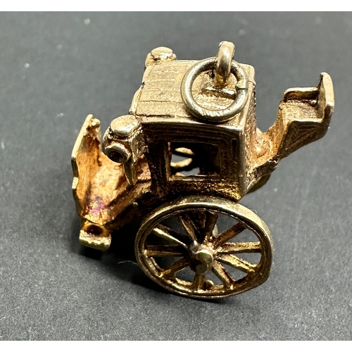 162 - 9ct gold 2 wheel carriage charm weight 4.8g