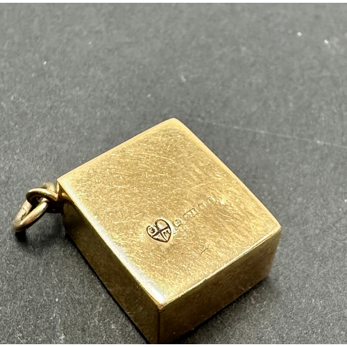 175 - vintage 9ct gold emergency money charm weight 2.7g