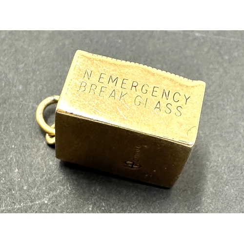 175 - vintage 9ct gold emergency money charm weight 2.7g