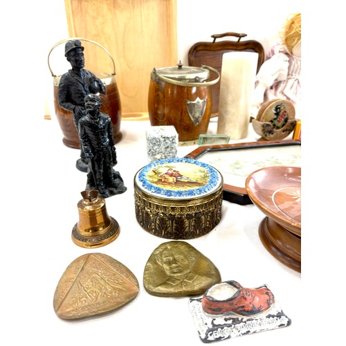 180 - Selection of collectables to include wooden biscuit barrels, tray, wooden trinket boxes, etc