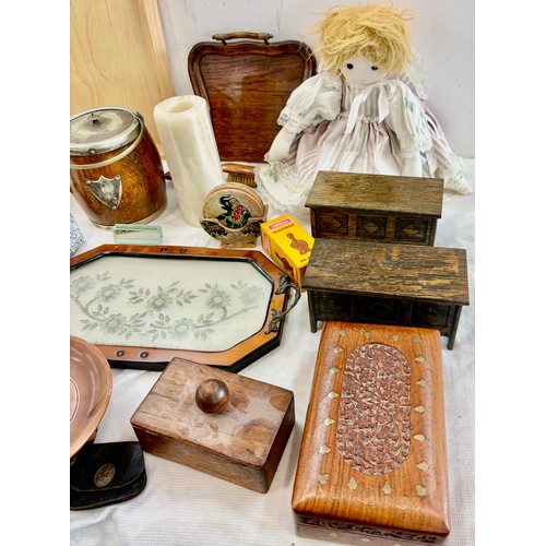 180 - Selection of collectables to include wooden biscuit barrels, tray, wooden trinket boxes, etc