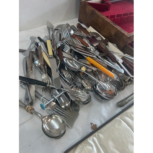 175 - Large selection of boxed cutlery sets to include EPNS sets etc, together with a selection of loose c... 