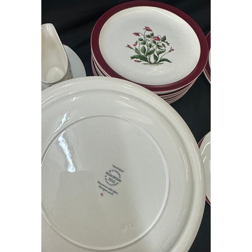 134 - Selection of ' Wedgwood Barlaston' pattern dinner ware pieces to include plates, lidded tureens, cas... 