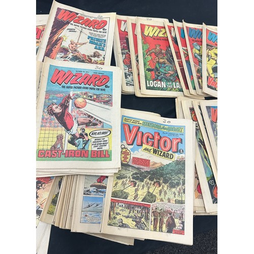 117 - Selection of vintage comics to include Victor, Wizard etc