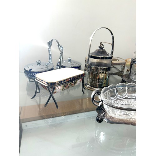 61 - Selection of silver plated ware includes Bon Bon dishes etc