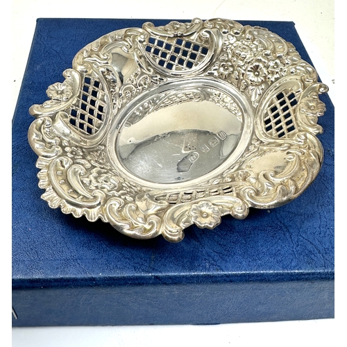 57 - Boxed silver sweet dish weight 77g