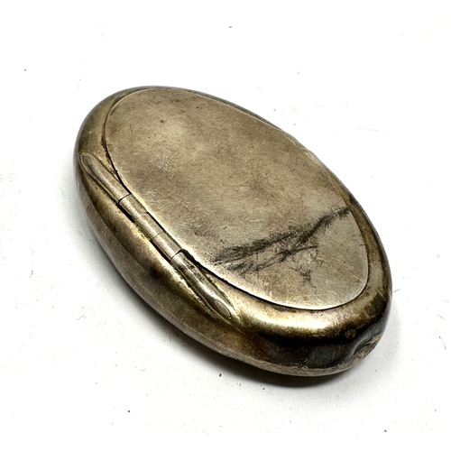 64 - Vintage silver snuff box