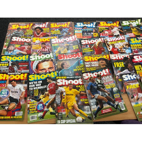 144 - Large selection of vintage shoot magazines