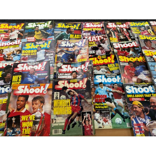 144 - Large selection of vintage shoot magazines