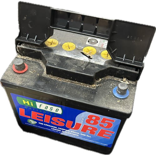 268 - Hi Fase 85 leisure battery and a power part mobile mains supply unit for camping/trailer tents- unte... 