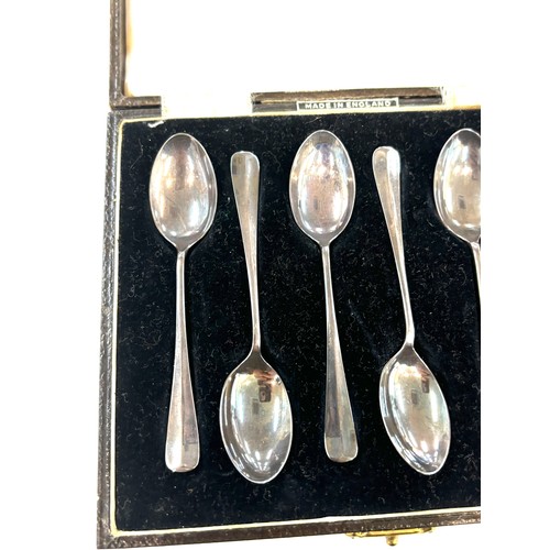 471 - Cased silver 1947 Tea spoons total weight 36 grams