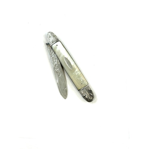 466 - Vintage mother of pearl handled fruit knife