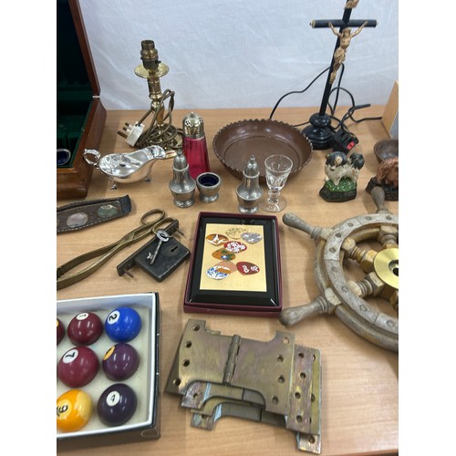 260 - Large selection of miscellaneous includes brass ware, metal ware, pool balls etc