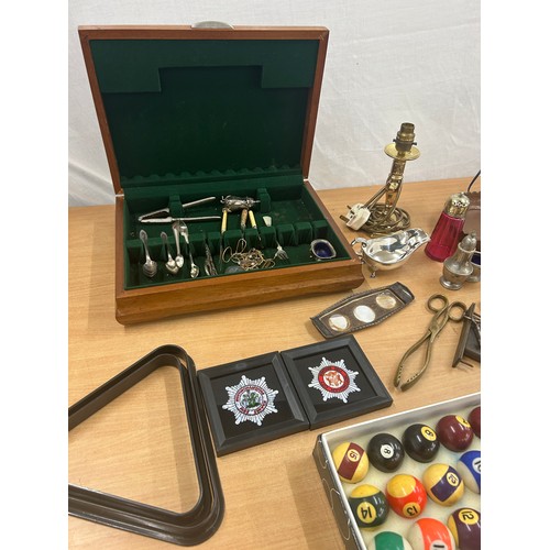 260 - Large selection of miscellaneous includes brass ware, metal ware, pool balls etc