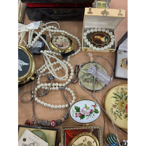 417 - Large selection of vintage and later costume jewellery includes small novelty picture frames, earrin... 