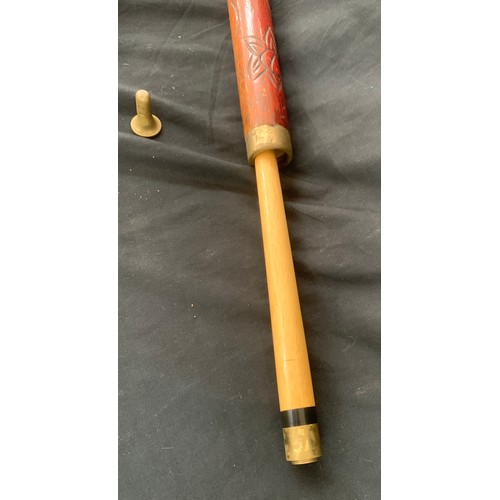 285 - Vintage carved brass snooker cue