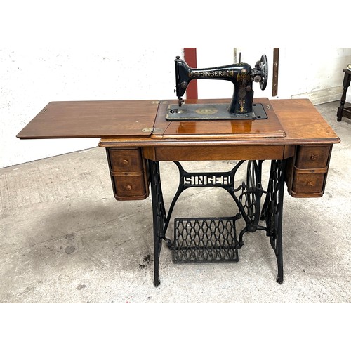 363 - Vintage singer treadle sewing machine table, Height 31 inches, Width 36 inches, Depth 17 inches