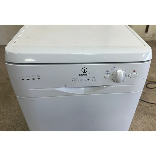 337 - Indesit dishwasher in working order, model IDL40