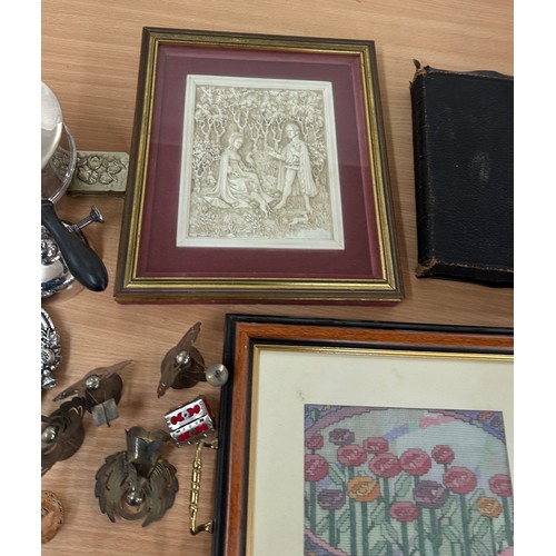 191 - Selection of collectable items to include EPNS, framed 3D scene, decorative wicker baskets, books et... 