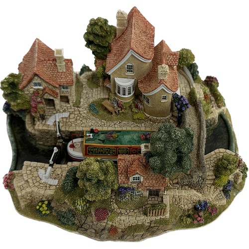 36 - Lilliput Lane 