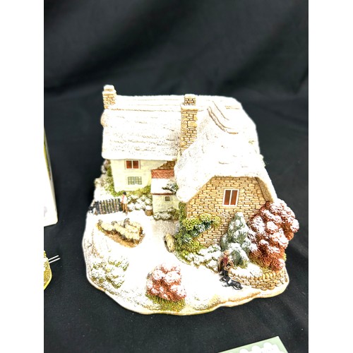 41 - Original boxed illuminated Lilliput Lane ' Flock To The Manger' with deeds