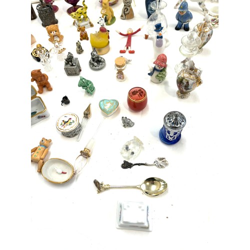 192 - Large selection of vintage and later trinket items includes Scent bottles etc