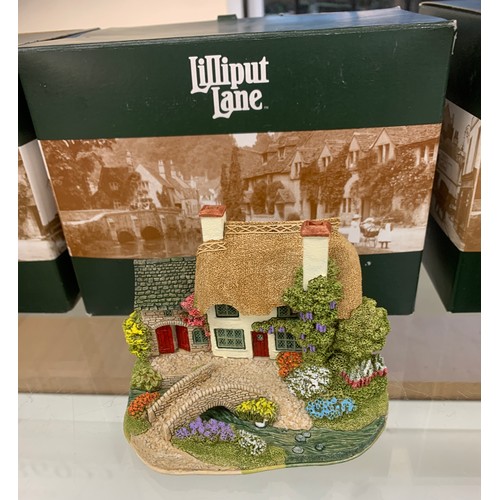 52 - Selection of Boxed Lilliput lane cottages includes Toffee apple, The Pineapple house, Lorna Doones f... 