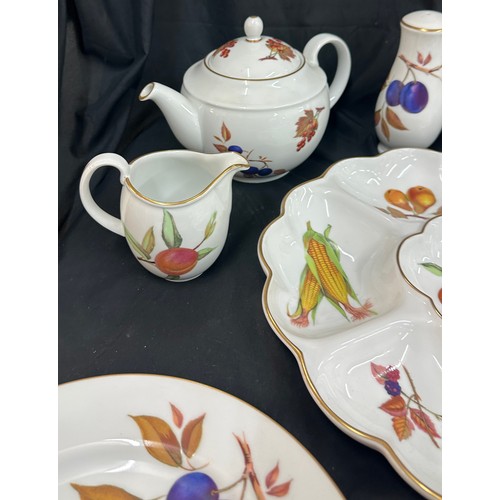 183 - Part Royal Worcester Evesham pattern dinner service to include plates, cruet set, condiment dish, gr... 