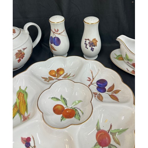 183 - Part Royal Worcester Evesham pattern dinner service to include plates, cruet set, condiment dish, gr... 