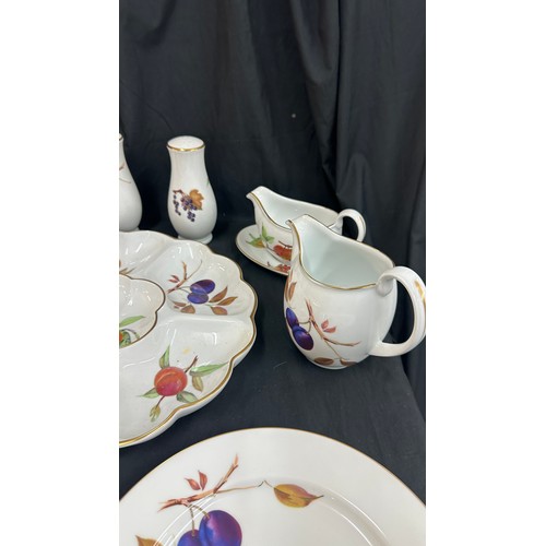 183 - Part Royal Worcester Evesham pattern dinner service to include plates, cruet set, condiment dish, gr... 