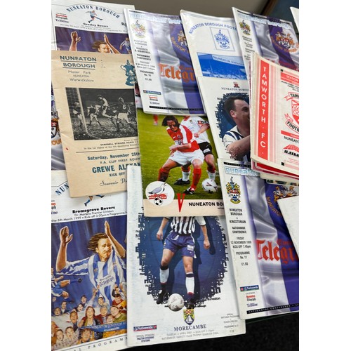 261 - Large selection of vintage ' Nuneaton Borough' football magazines