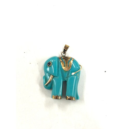 523 - Vintage 14ct gold elephant pendant, a/f