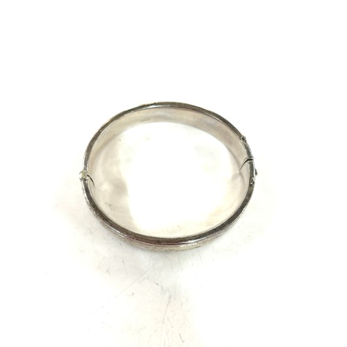 521 - Vintage silver bangle, total weight 20 grams