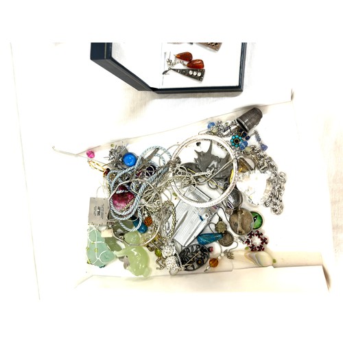 426 - Large selection of vintage and later costume jewellery includes silver etc