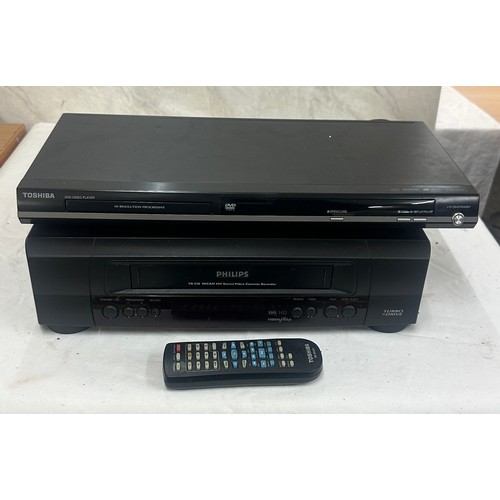 165 - Toshia DVD Player and a Philips VR520/07 video player - both untested