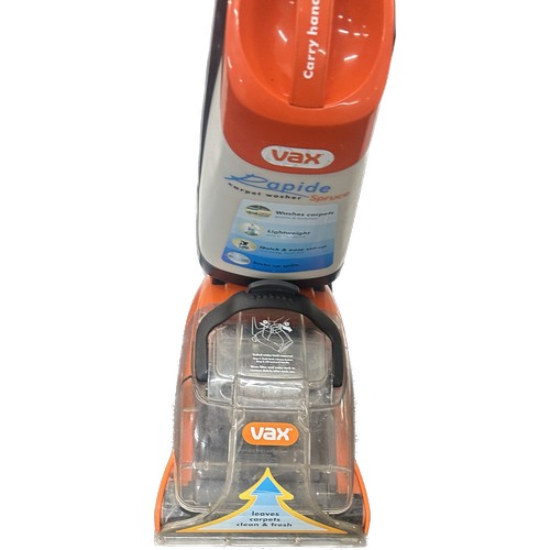 135 - VAX carpet cleaner in working order