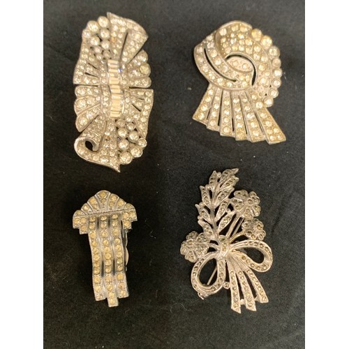 461 - Selection of ladies marcasite brooches, to include Duette brooches etc