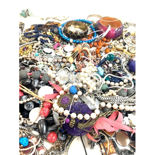 447 - Large selection of 5KG assorted costume jewellery