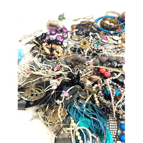 447 - Large selection of 5KG assorted costume jewellery