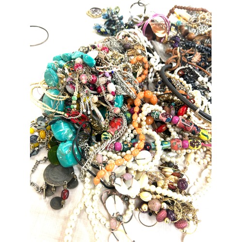 442 - Large selection of 5KG assorted costume jewellery