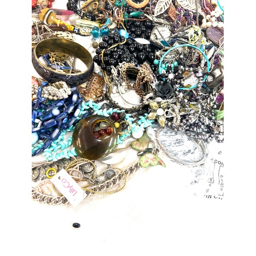 443 - Large selection of 5KG assorted costume jewellery