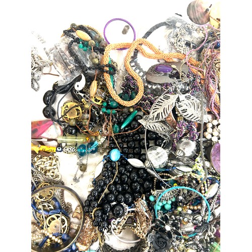 443 - Large selection of 5KG assorted costume jewellery