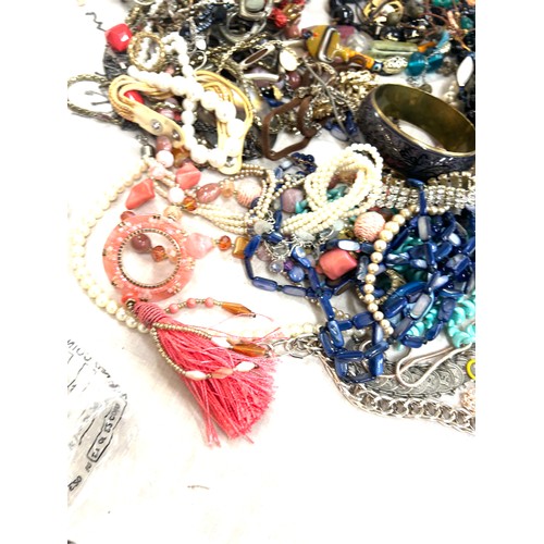 443 - Large selection of 5KG assorted costume jewellery