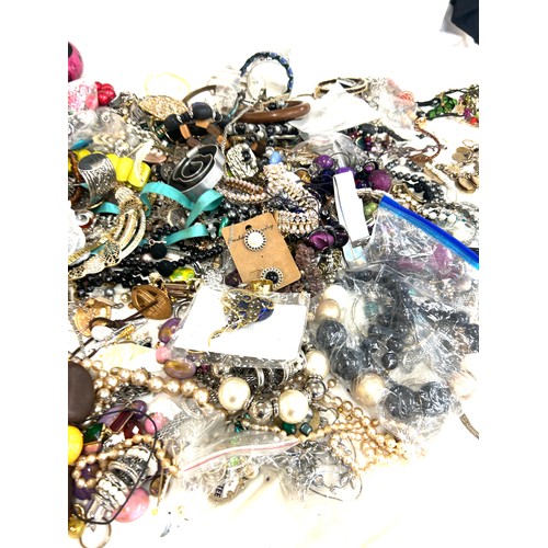 445 - Large selection of 5KG assorted costume jewellery