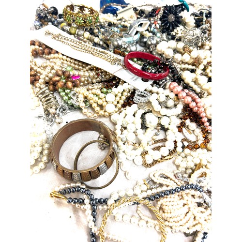 445 - Large selection of 5KG assorted costume jewellery