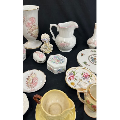 162 - Selection of collectable porcelain miscellaneous to include Royal Doulton, Royal Crown Derby, Ducal,... 