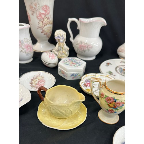 162 - Selection of collectable porcelain miscellaneous to include Royal Doulton, Royal Crown Derby, Ducal,... 