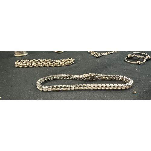 464 - Selection of ladies hallmarked silver jewellery, approximately 200 grams in weight