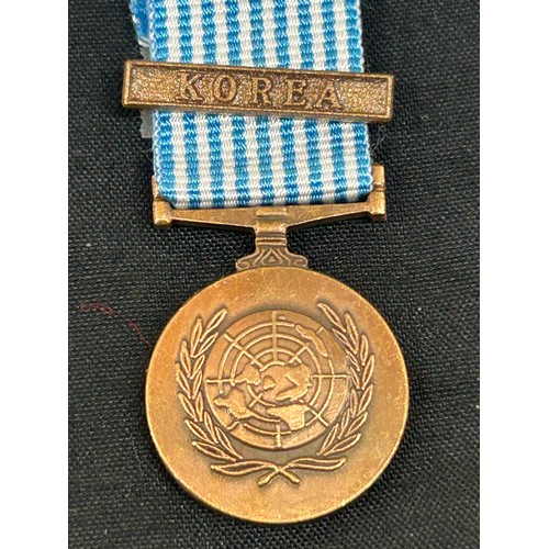 565 - Dealers lot - 50 miniature UN Korea medals with bar.