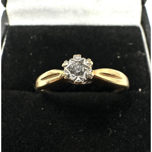 493 - Vintage 9ct gold diamond ring weight 1.5g